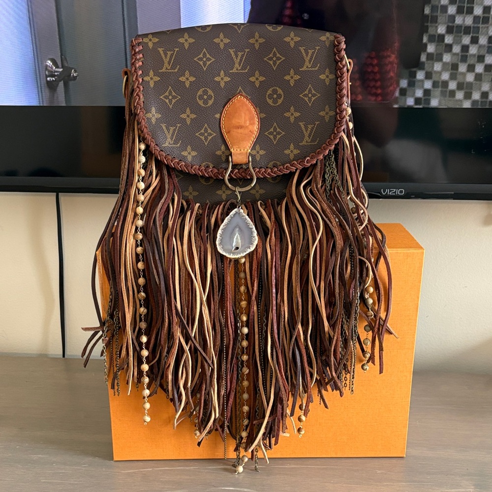 Louis Vuitton Vintage Boho Bag St. Cloud world traveler